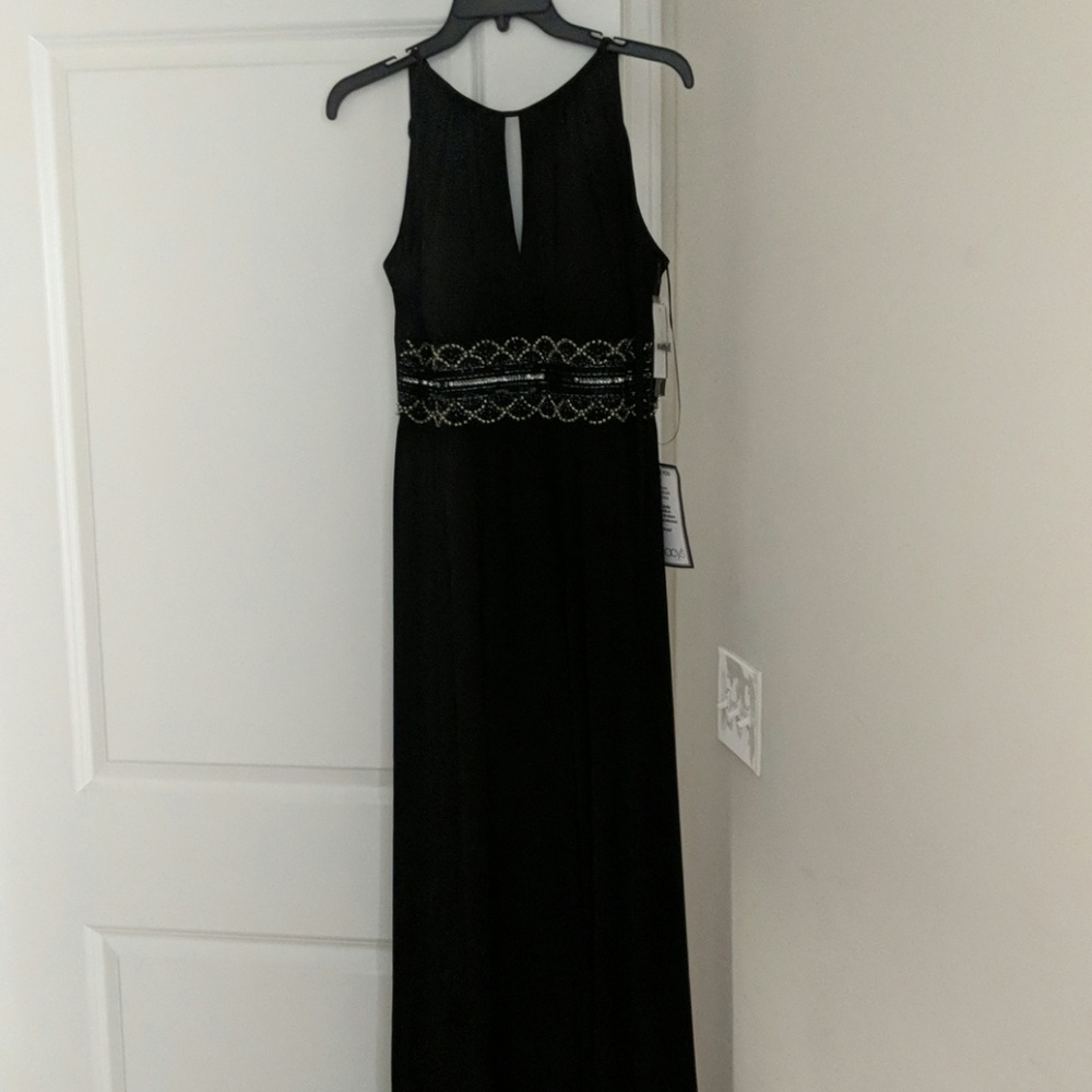 *NEVER WORN* black formal dress with tie in back